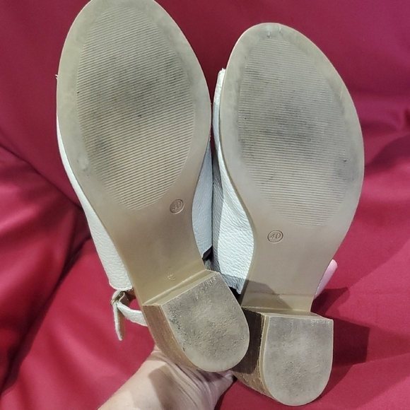 l'artigiano lucchese Italian Cream and Tan Peep-Toe Heels with Chunky Heel - Picture 7 of 10